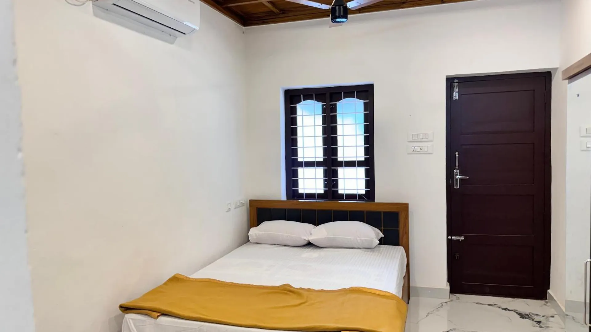 Mountain Valley Homestay Varagampadi